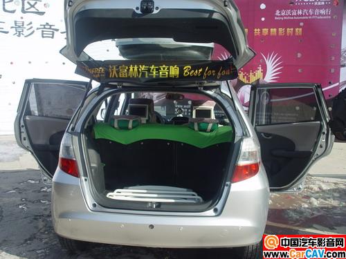 北京沃富林展示的改装车