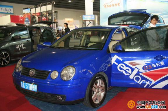 广州车元素蓝色小POLO展示车，这辆小POLO的身影也经常出现在各大赛场