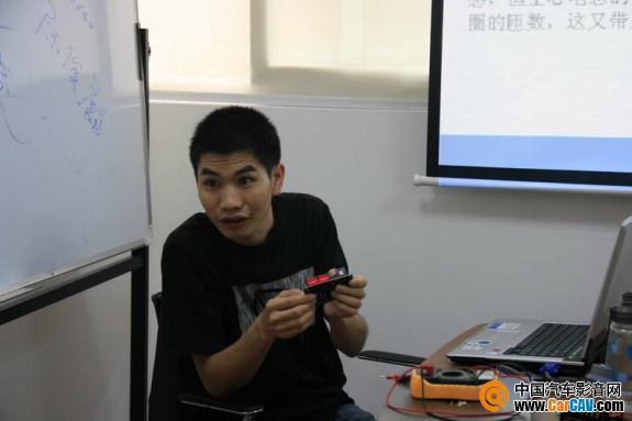 CarCAV技术总监邓志强结合分频器来讲解